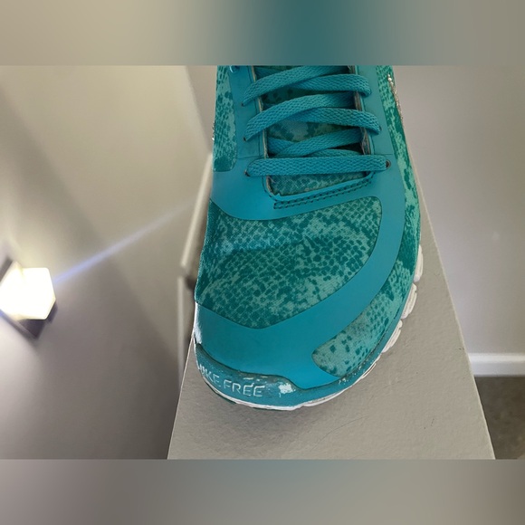 💎👟 Bling ✨NIKE Free 5.0, sz 8 USA Women’s - Picture 8 of 16